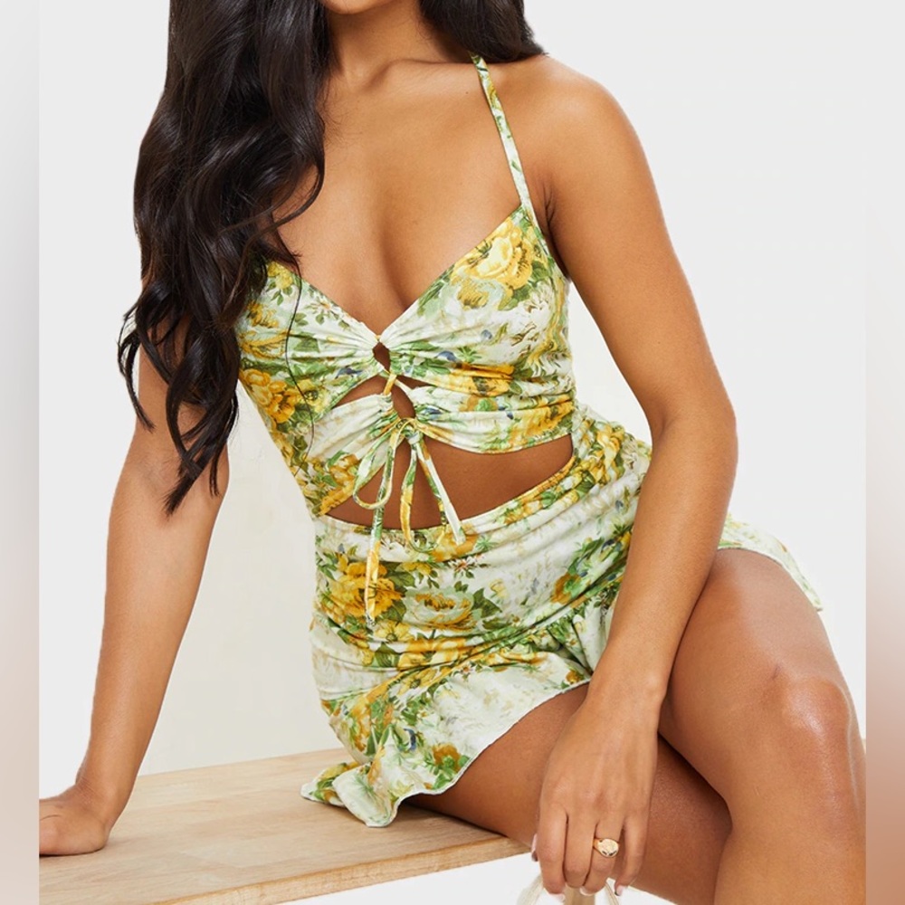 Women’s cut-out floral dress. Size 10 US.